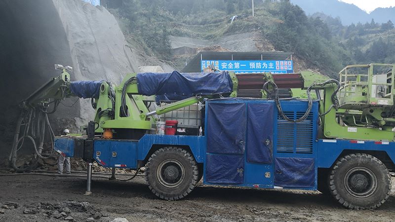 藍海智裝LGMP350D拱錨噴臺