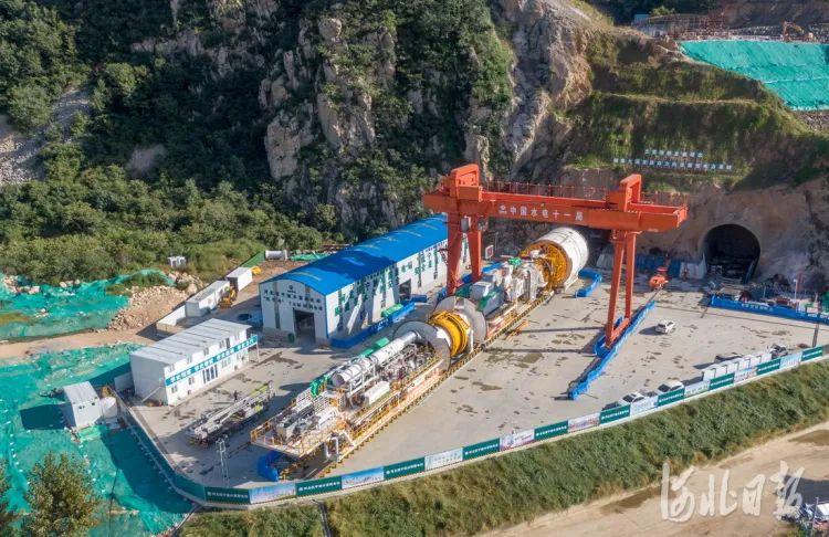 盾構機在地下施工中遇到硬巖和軟土分別應該怎么處理 盾構機在地下施工中遇到硬巖和軟土分別應該怎么處理